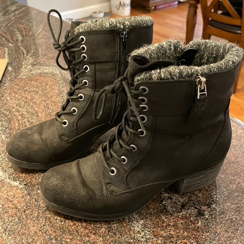 White Mountain Booties